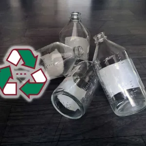 montage photo pour illustrer notre webinaire recyclage des verres médicaux